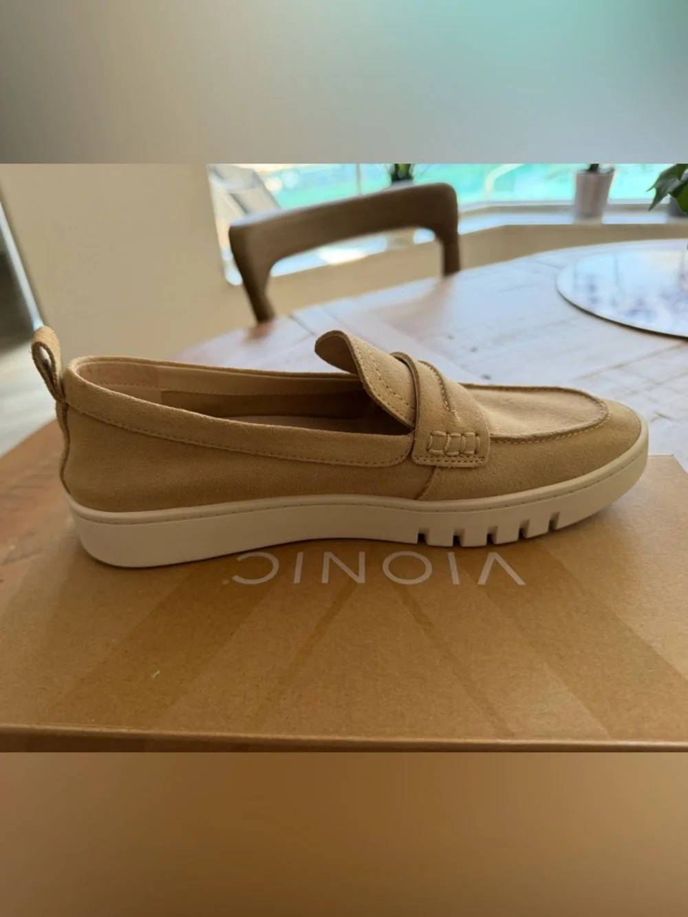 Vionic Chantel Sand 8.5 M Never Worn NWT - Picture 5 of 11